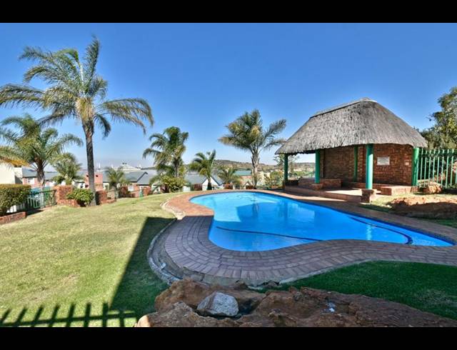 2 BEDROOM APARTMENT FOR SALE IN WINCHESTER HILLS